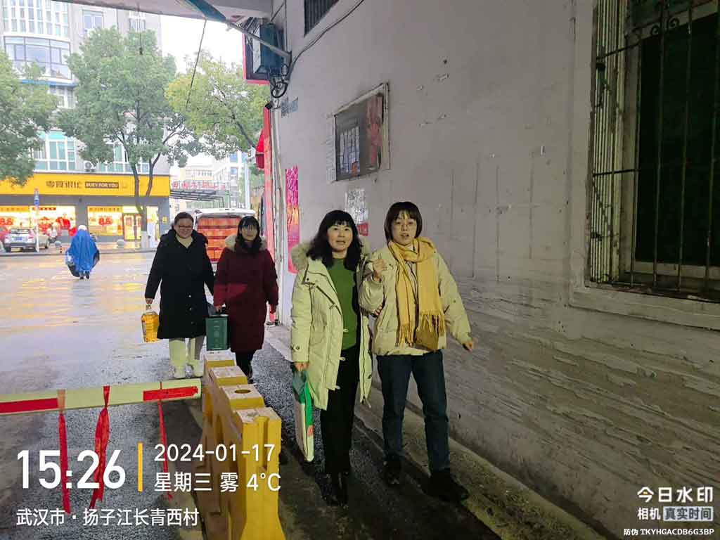 心系社区，共建和谐 —— 东西湖区人大代表武汉猎英人力资源服务有限公司安国平深入南山社区慰问困难人群